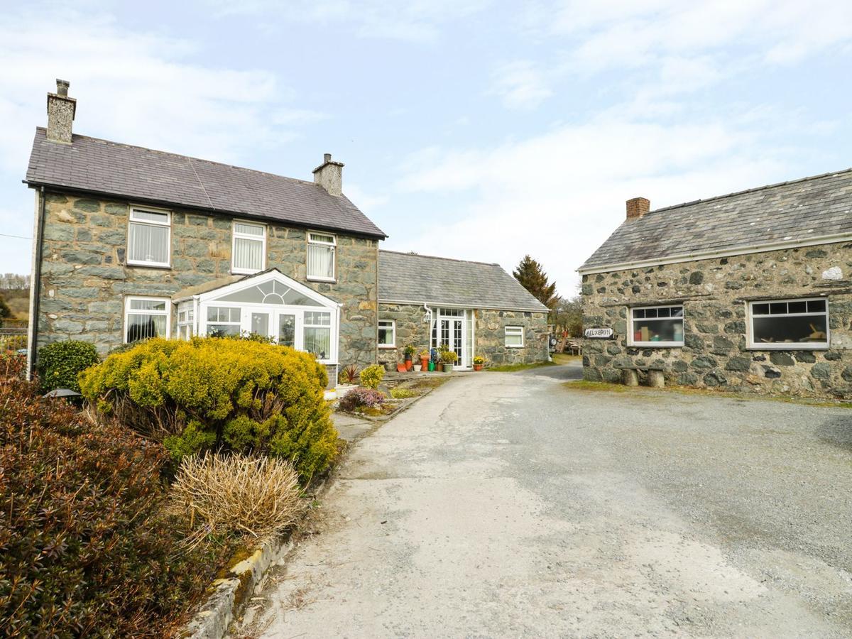 Bwthyn Ael Y Bryn Dolbenmaen Exterior foto